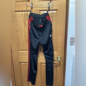 Adidas athletic pants, men’s med
